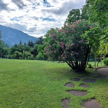 Del '600 Con Giardino E Piscina Villa