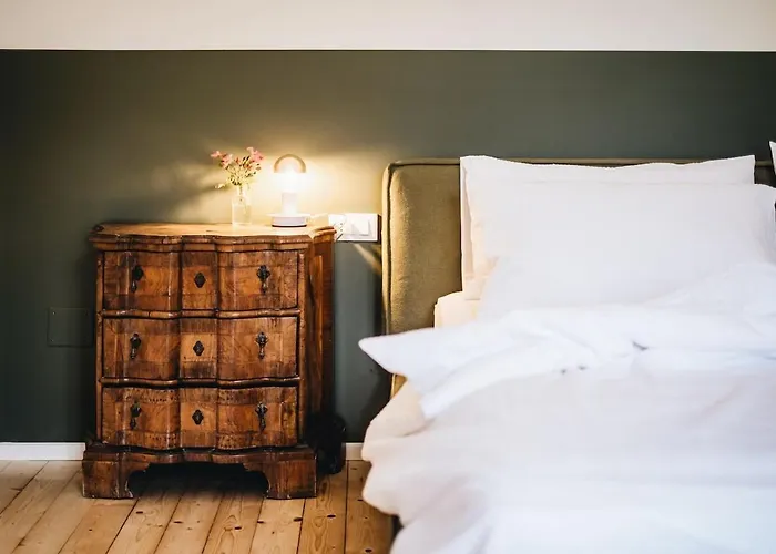 Del '600 Con Giardino E Piscina וילה *