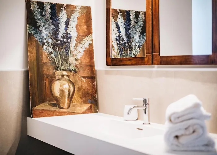 Del '600 Con Giardino E Piscina וילה